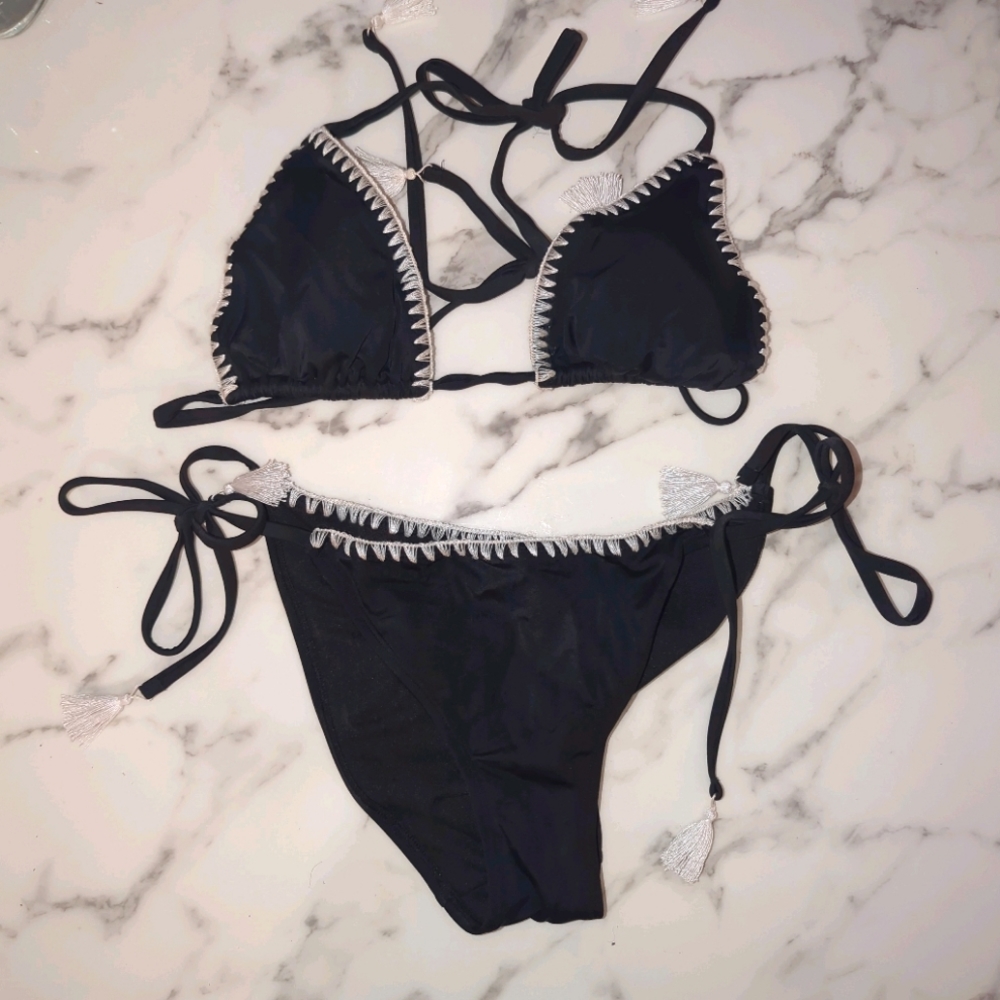 👙 S Black Bikini